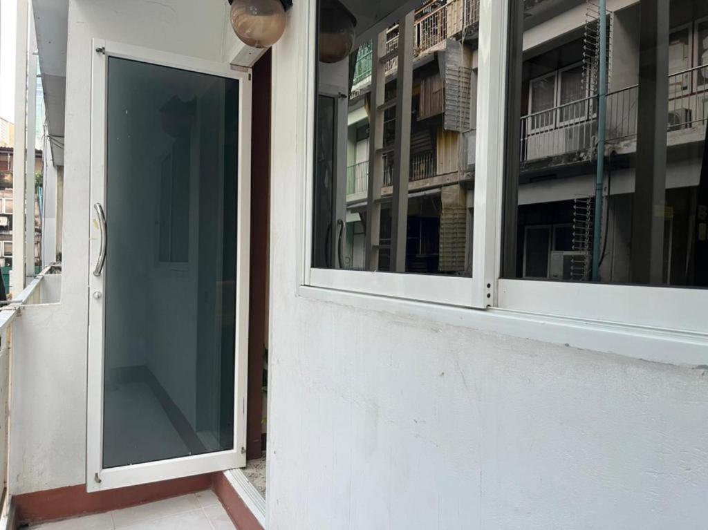 Cozy Rooms Asoke バンコク都 エクステリア 写真